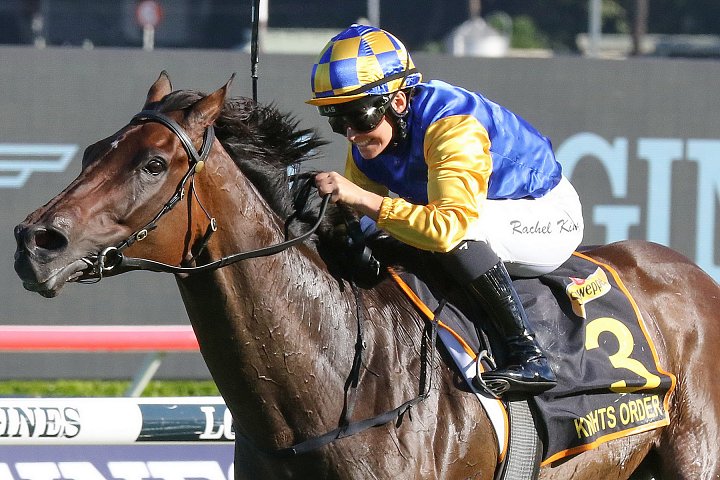 Knight's Order wins Group 2 at Randwick on 3rd September 2022
